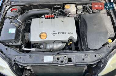 Седан Opel Vectra 2004 в 