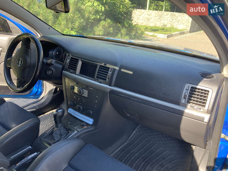 Лифтбек Opel Vectra 2008 в Сумах