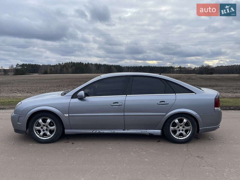 Лифтбек Opel Vectra 2003 в Кролевце
