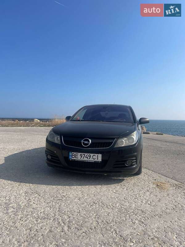 Ліфтбек Opel Vectra 2006 в Миколаєві