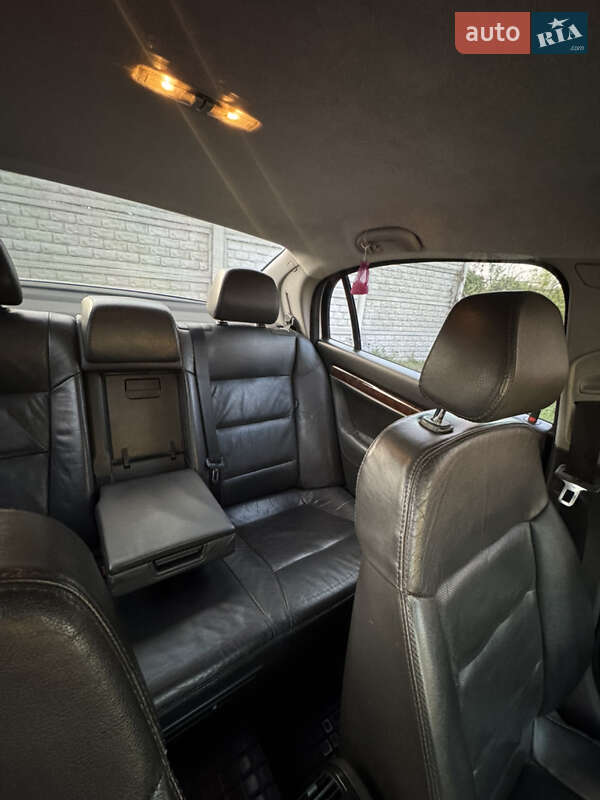 Седан Opel Vectra 2003 в Харькове