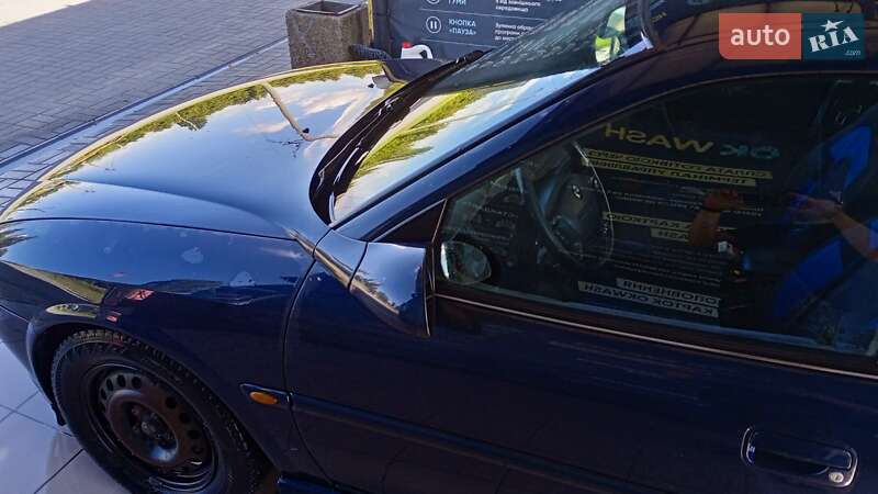 Седан Opel Vectra 2000 в Пирятині