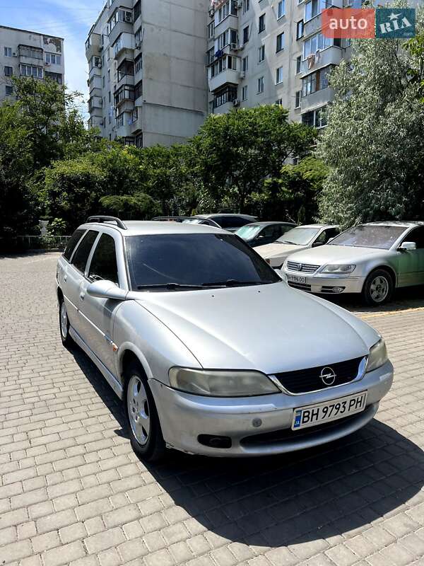 Универсал Opel Vectra 2000 в 