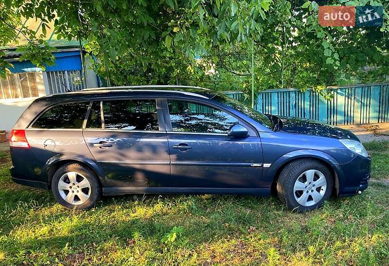 Універсал Opel Vectra 2005 в Первомайську