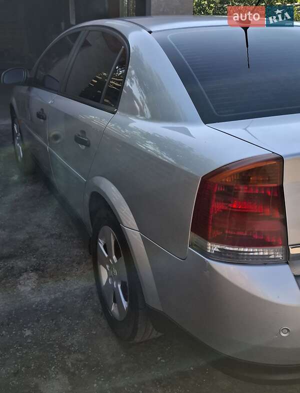 Седан Opel Vectra 2002 в Днепре