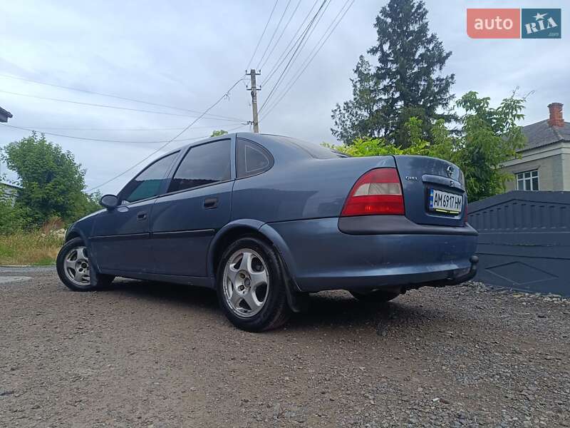 Седан Opel Vectra 1998 в Могилев-Подольске