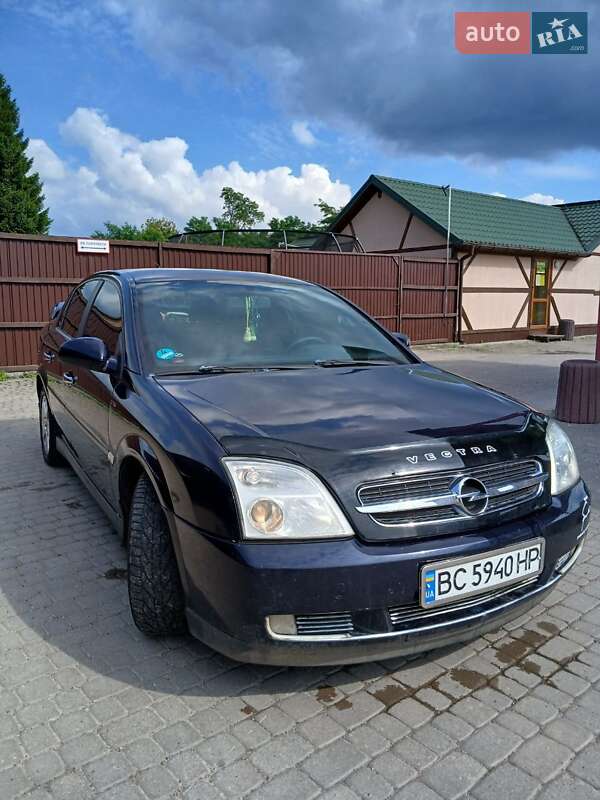 Седан Opel Vectra 2004 в Сокалі