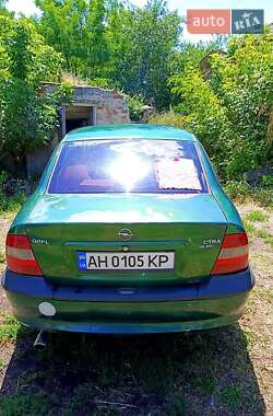 Седан Opel Vectra 1996 в Харькове