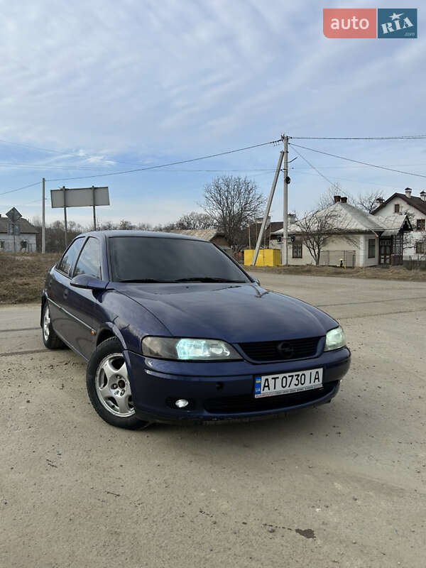 Седан Opel Vectra 1995 в Бориславе