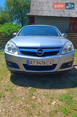 Седан Opel Vectra 2006 в Рожнятове