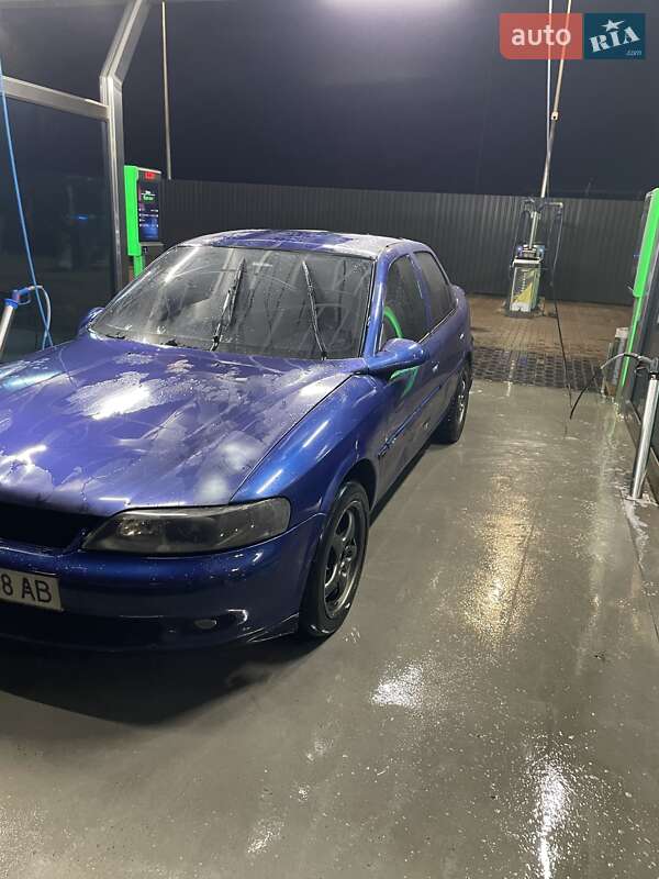 Седан Opel Vectra 1997 в Гайсину