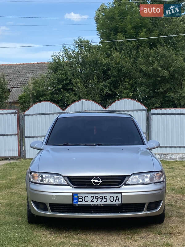 Седан Opel Vectra 1997 в 