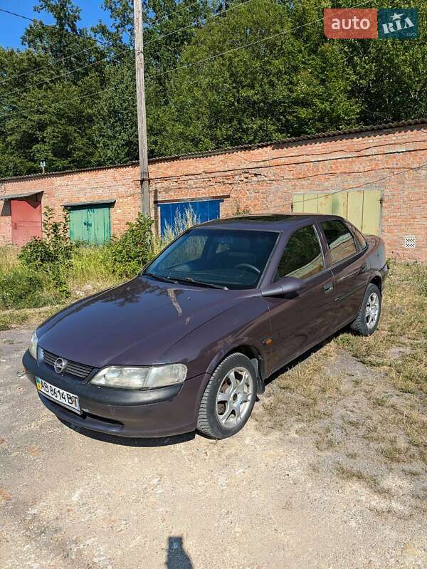 Седан Opel Vectra 1997 в Казатине