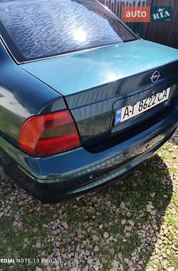 Седан Opel Vectra 2000 в 