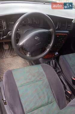 Универсал Opel Vectra 1997 в 