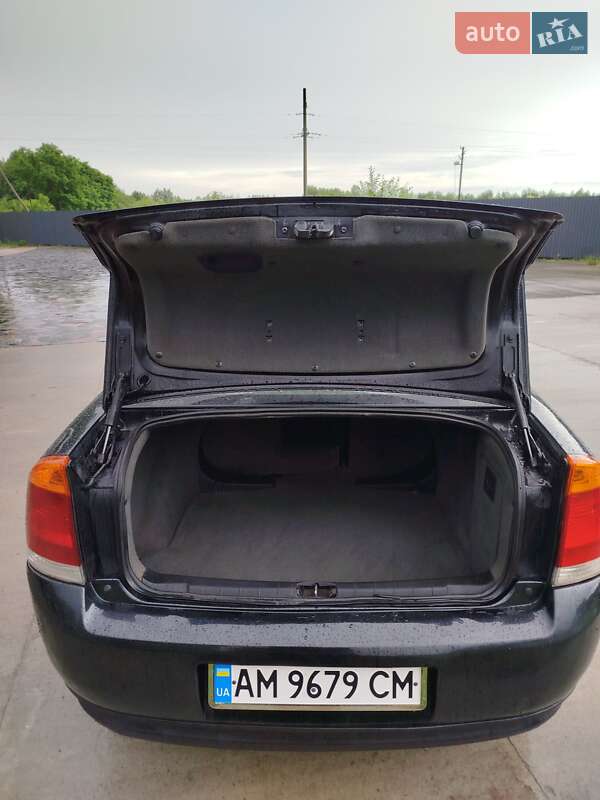 Седан Opel Vectra 2003 в Житомире