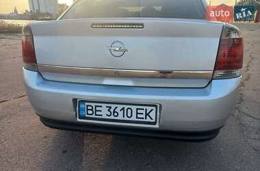 Седан Opel Vectra 2004 в 
