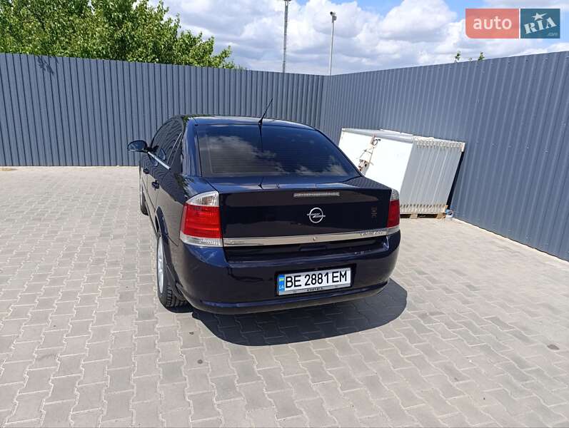 Седан Opel Vectra 2005 в Миколаєві