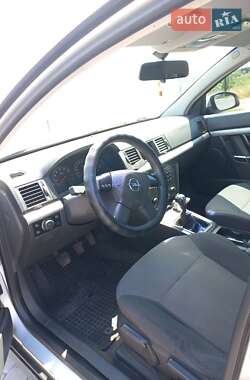 Седан Opel Vectra 2002 в Новомосковську