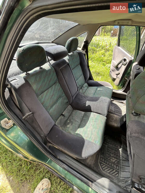 Седан Opel Vectra 1996 в Городке