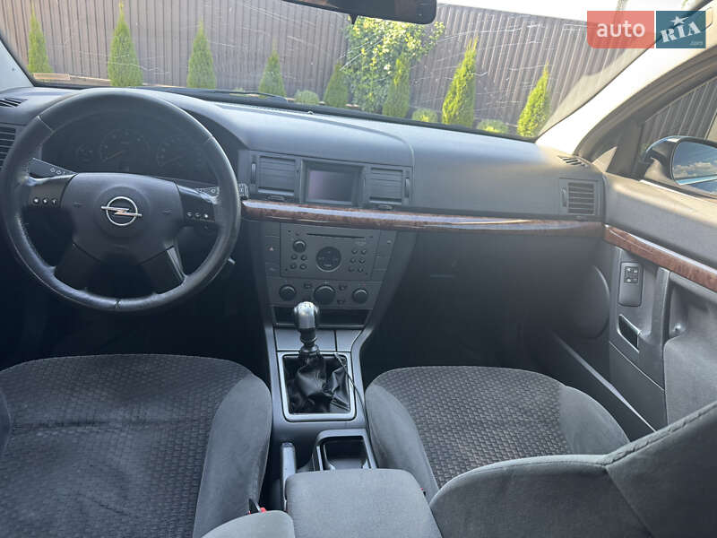 Седан Opel Vectra 2002 в Тернополе