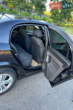 Седан Opel Vectra 2006 в 