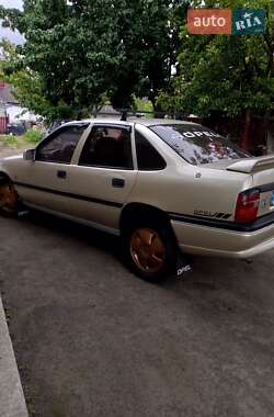 Седан Opel Vectra 1993 в Костопілі