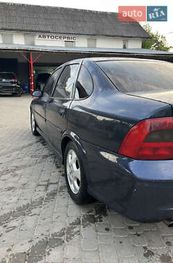 Седан Opel Vectra 2000 в 