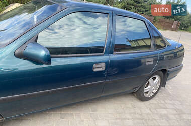 Седан Opel Vectra 1995 в 