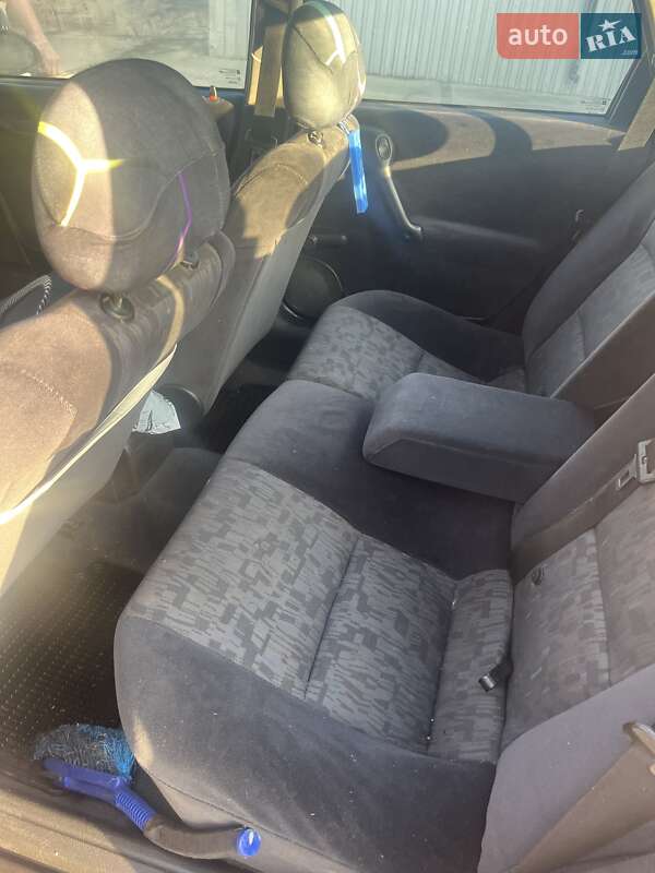 Седан Opel Vectra 1998 в Львові