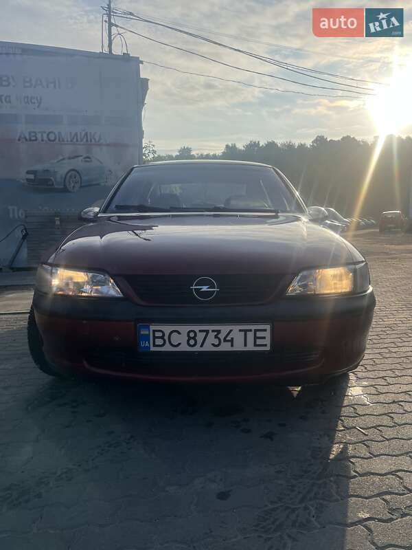 Седан Opel Vectra 1998 в Львові