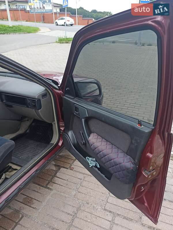 Седан Opel Vectra 1991 в Львове