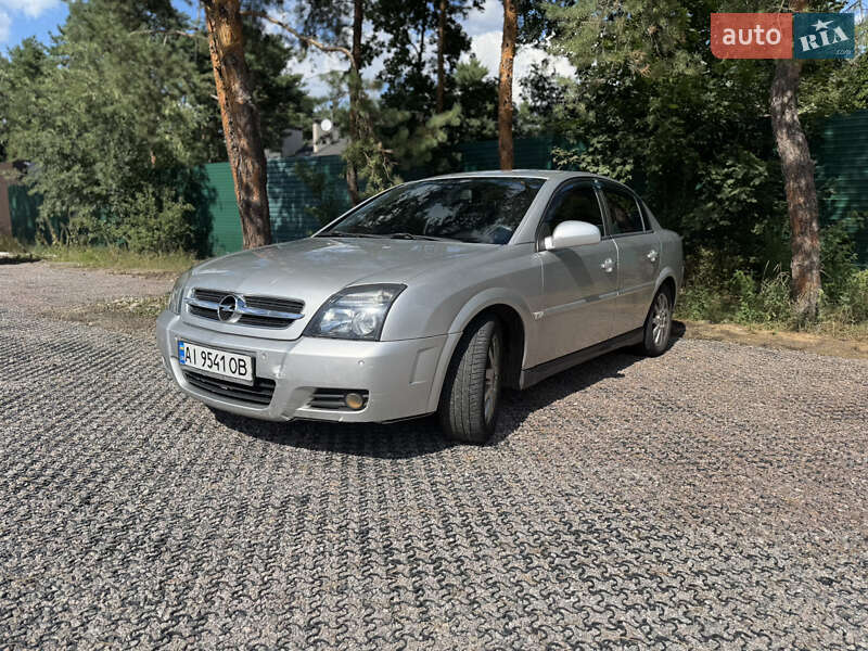 Седан Opel Vectra 2005 в Украинке