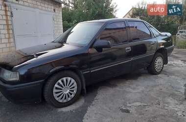 Седан Opel Vectra 1989 в Лубнах