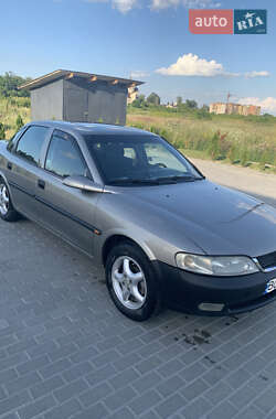 Седан Opel Vectra 1996 в Золочеві