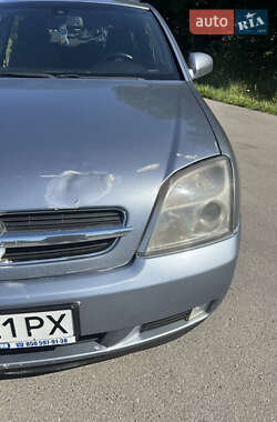 Лифтбек Opel Vectra 2004 в 