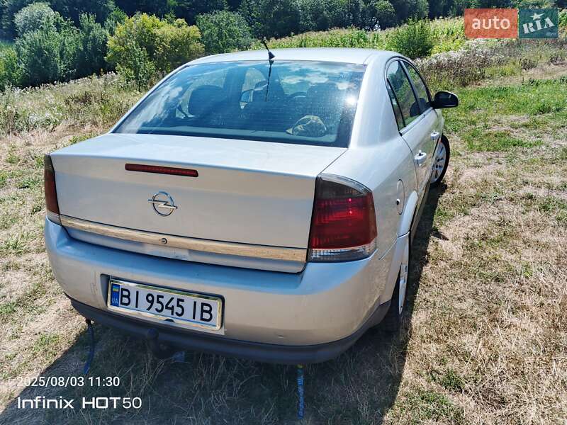 Седан Opel Vectra 2002 в Гадяче