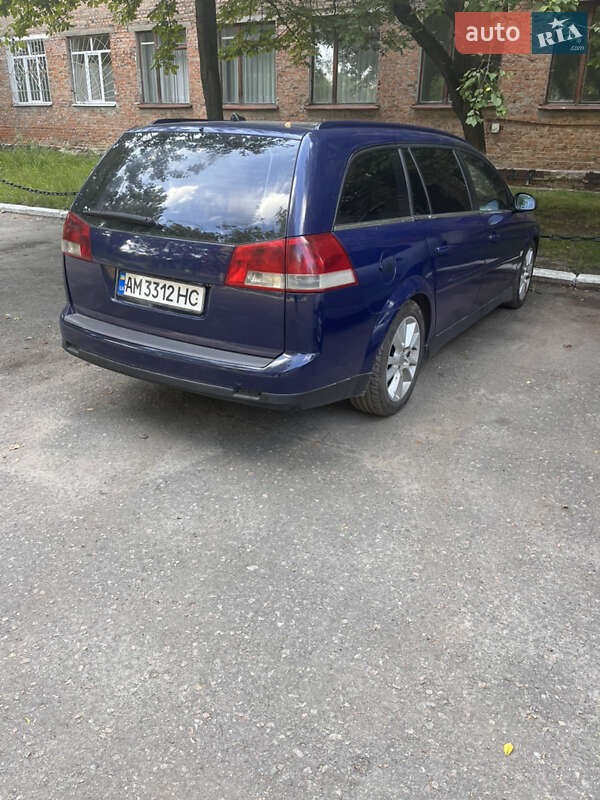 Универсал Opel Vectra 2004 в Конотопе
