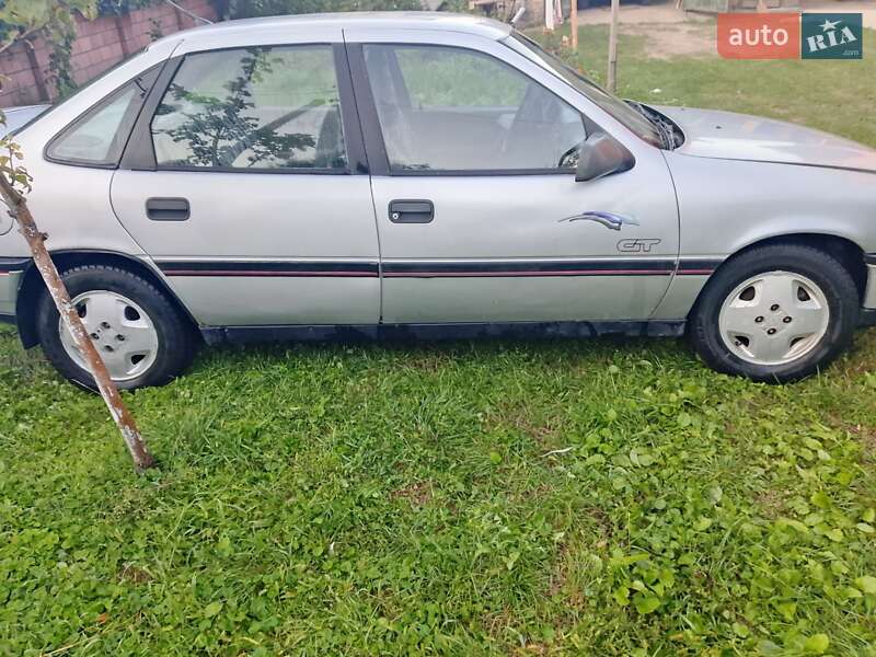 Седан Opel Vectra 1989 в Дубно фото 10 Седан Opel Vectra 1989 в Дубно