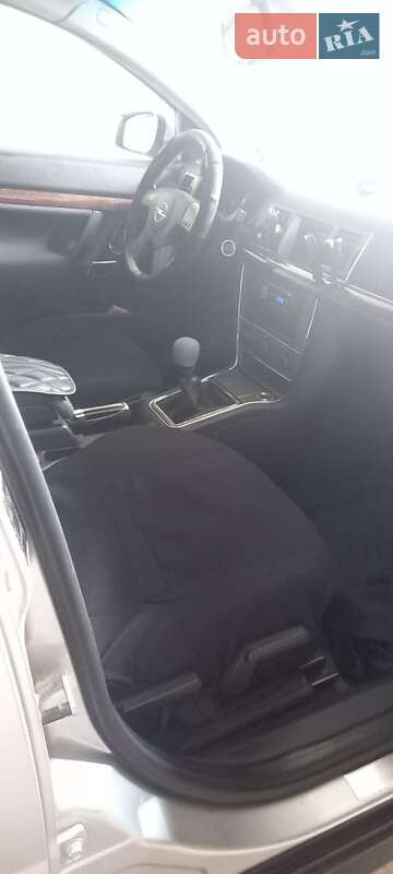 Універсал Opel Vectra 2004 в Рівному