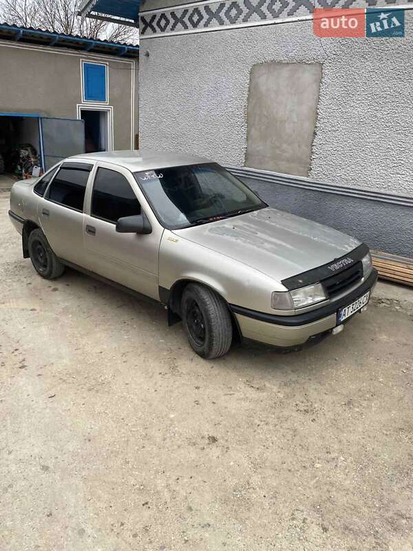 Седан Opel Vectra 1989 в Ивано-Франковске фото 9 Седан Opel Vectra 1989 в Ивано-Франковске