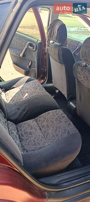 Седан Opel Vectra 1997 в Чернігові