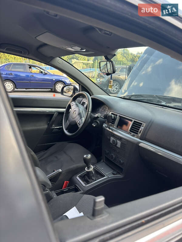Универсал Opel Vectra 2005 в Киеве