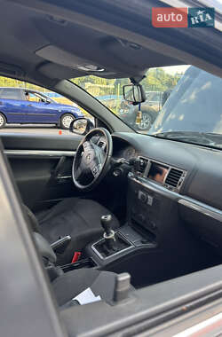 Универсал Opel Vectra 2005 в 