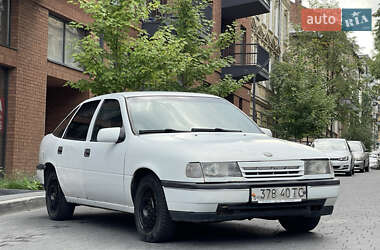 Лифтбек Opel Vectra 1990 в Львове