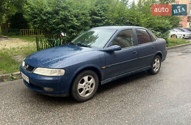 Седан Opel Vectra 1999 в Львове