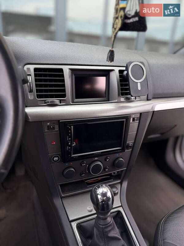 Седан Opel Vectra 2008 в Киеве