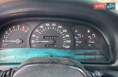 Седан Opel Vectra 1992 в Золочеве