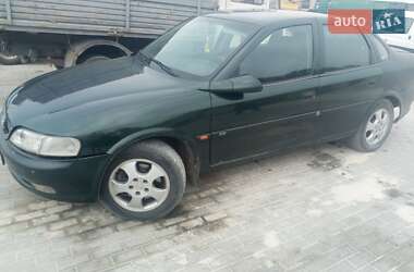 Седан Opel Vectra 1998 в Золочеві