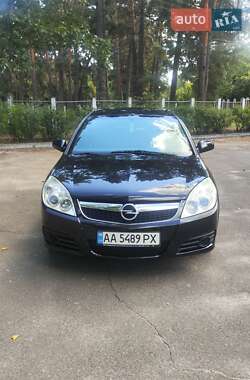 Седан Opel Vectra 2005 в Остер